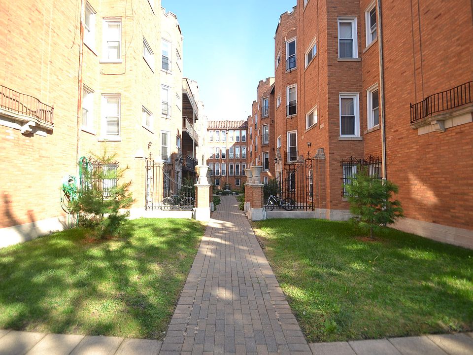 1st image of 1638 W Greenleaf Ave #46