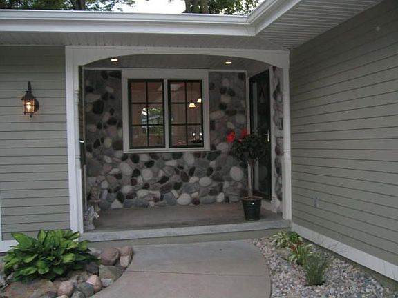 Wisconsin River Rock Front entry