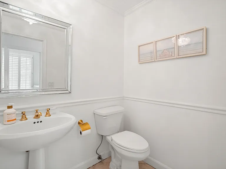 4381 SW Parkgate Blvd — Photo 37