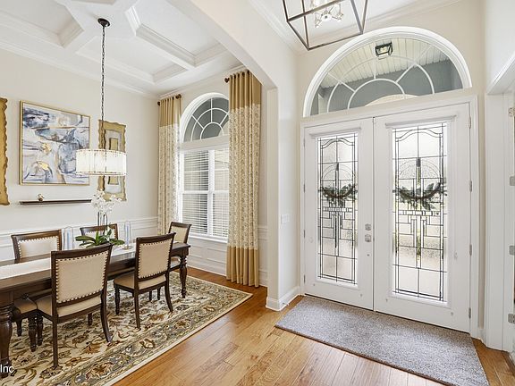 2nd image of 3902 MEDITERRANEAN Court
