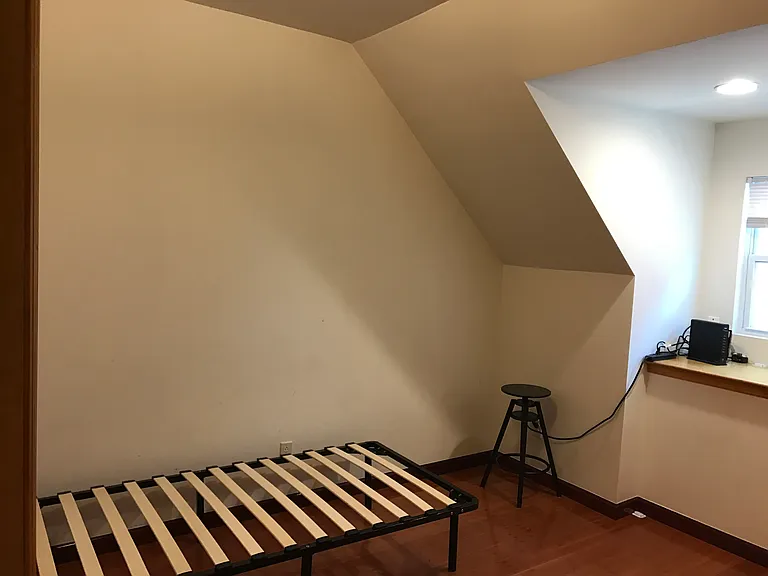 125 Stratford Ave #4 — Photo 14