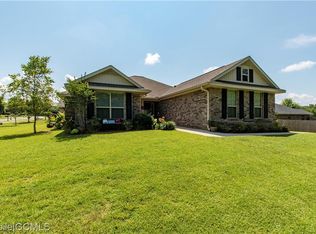 321 Bloomsbury Ave, Fairhope, AL 36532