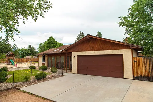 430 Guyout Ridge Ct Photo 1