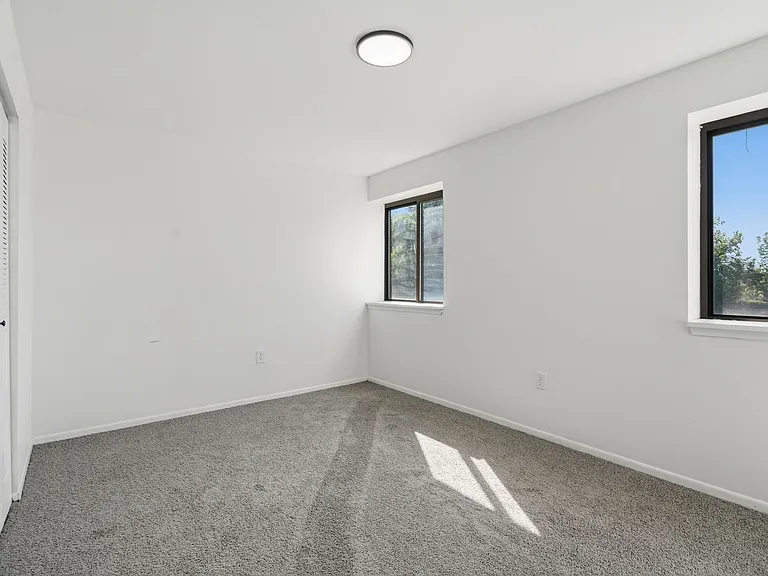 Wilson School Apartments — Photo 21