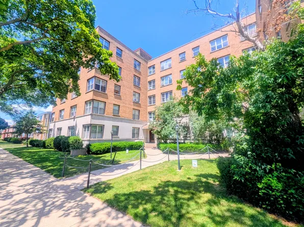 2610 W Balmoral Ave APT 306, Chicago, IL 60625