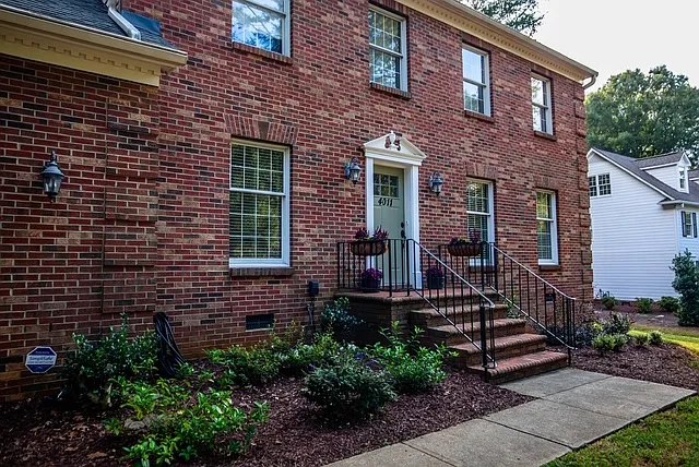 4 bed, 2572 sqft, $3,250 — Photo 1