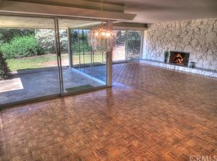 2954 Las Palmas Ct, Riverside, CA 92506