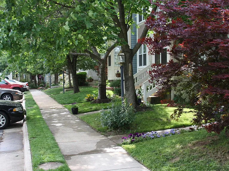 7302 Eastgate Ln — Photo 3