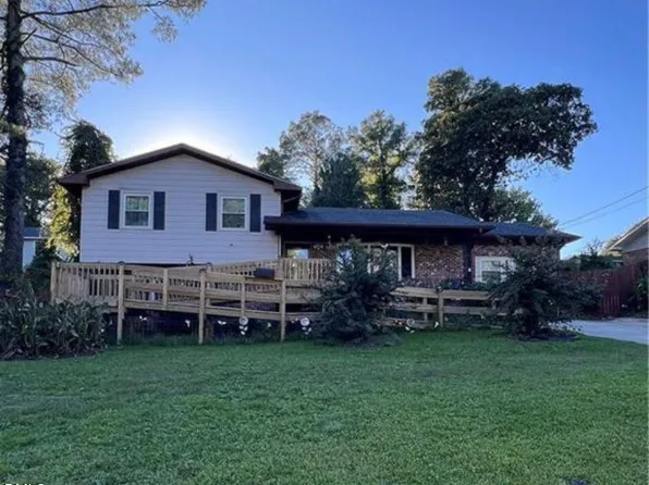 4642 Cheltenham Rd, Fayetteville, NC 28304