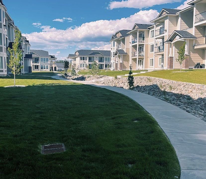 Ellensburg Storage Units Dandk Organizer