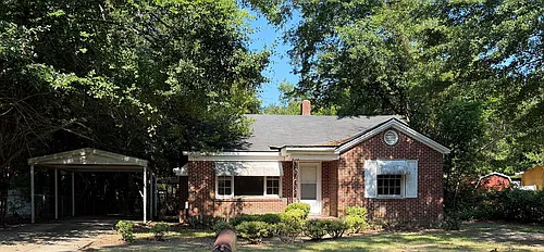 211 Edison Dr Photo 1