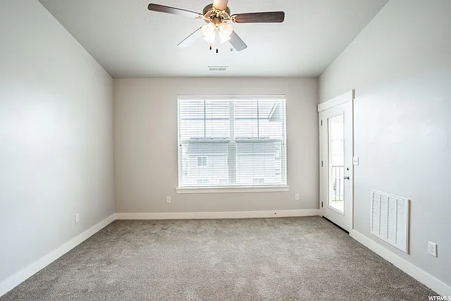 3 bed, 1271 sqft, $1,795 — Photo 1
