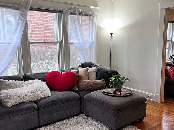3rd image of 3436 Shaw Ave #2