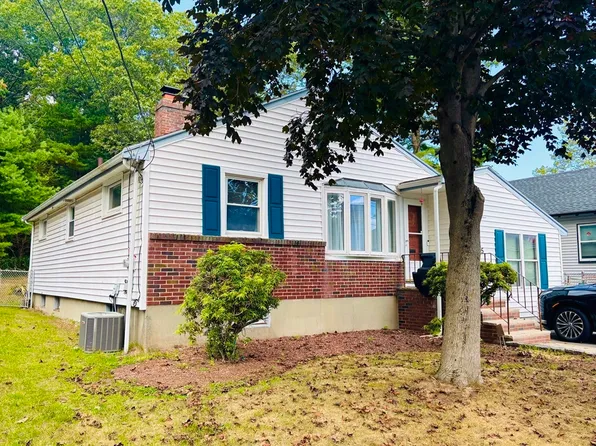 75 Park Rd, Lynn, MA 01904