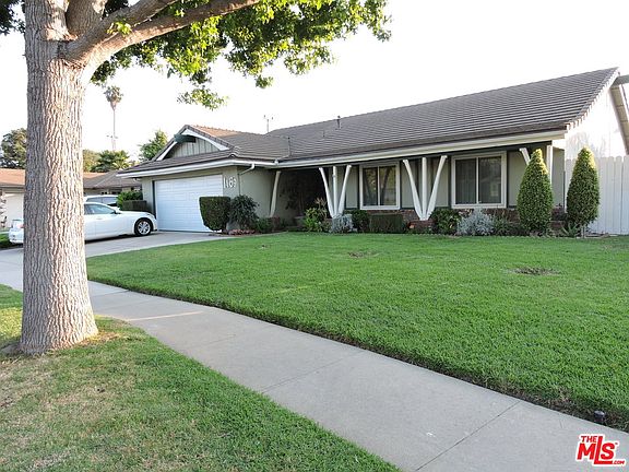 2nd image of 1469 Loma Dr