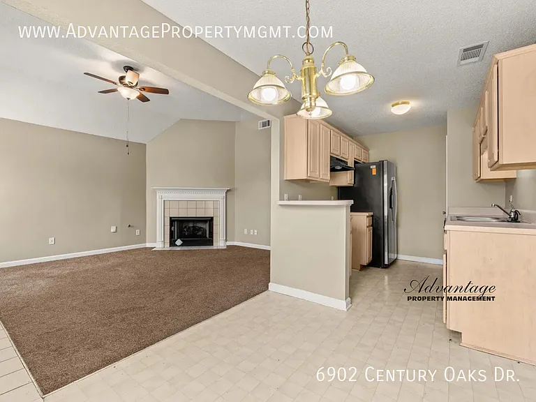 6902 Century Oaks Dr — Photo 7