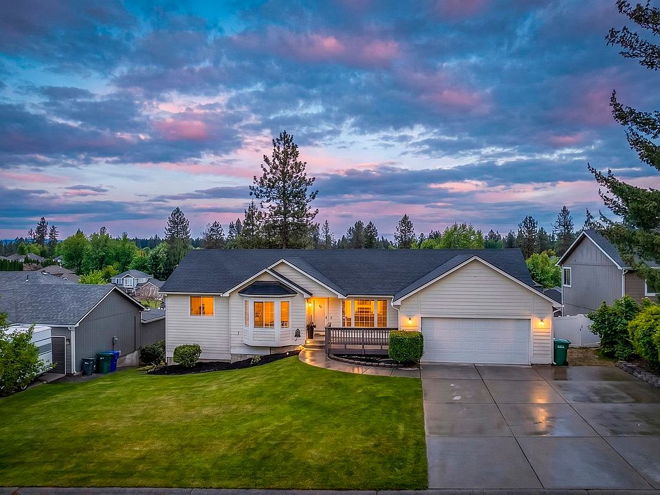 1st image of 808 E Country Hill Ct