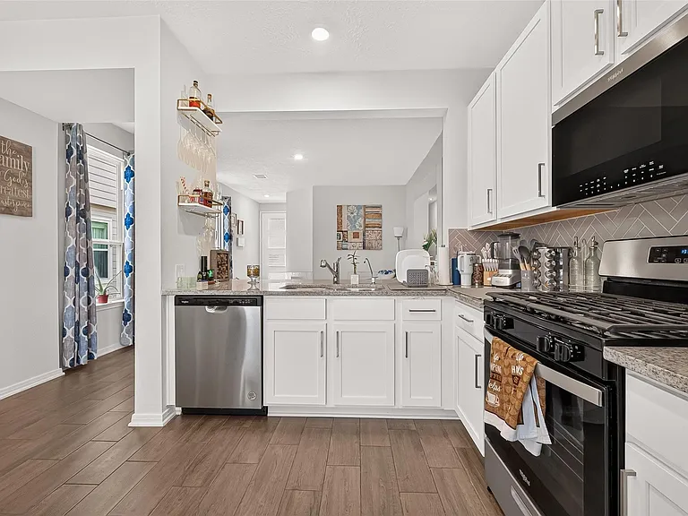 22811 Wolfshire Way — Photo 10