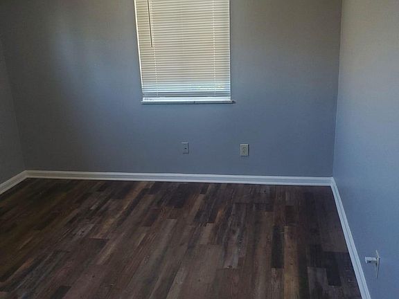 2nd image of 2524 Flanigan Ct #4
