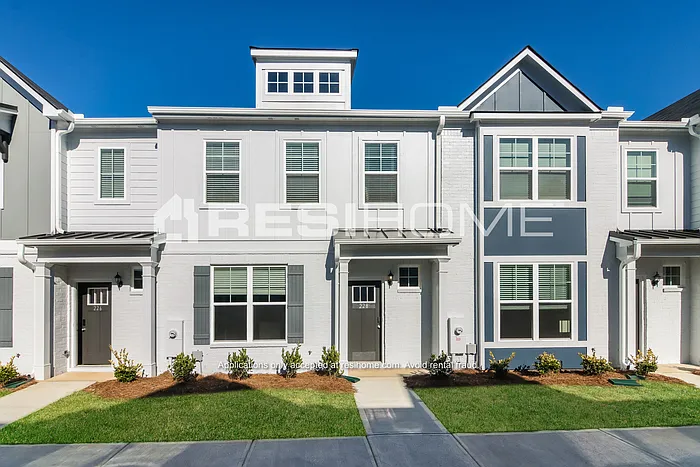 207 Bear Cir