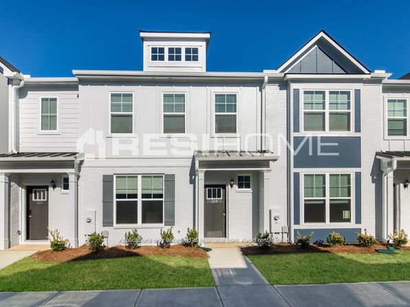 298 Emerald Dr