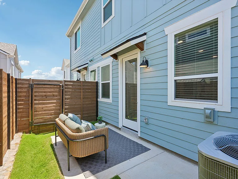 YardHomes Rowlett Creek Private Fenced-In Yard