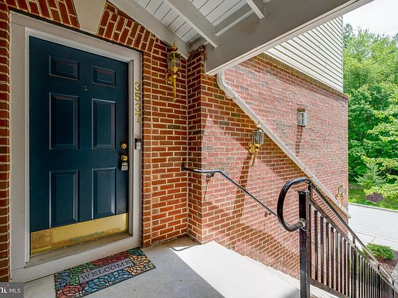 5th image of 3537 Carriage Walk Ln #67