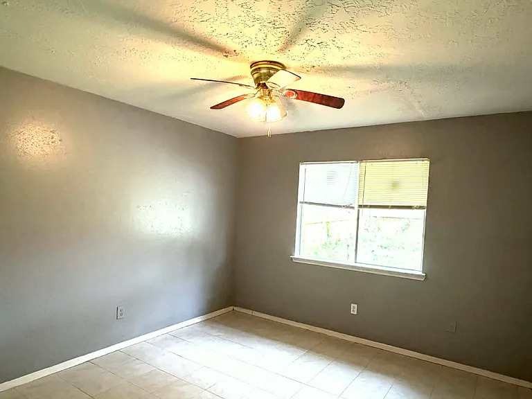 3226 Hombly Rd — Photo 9