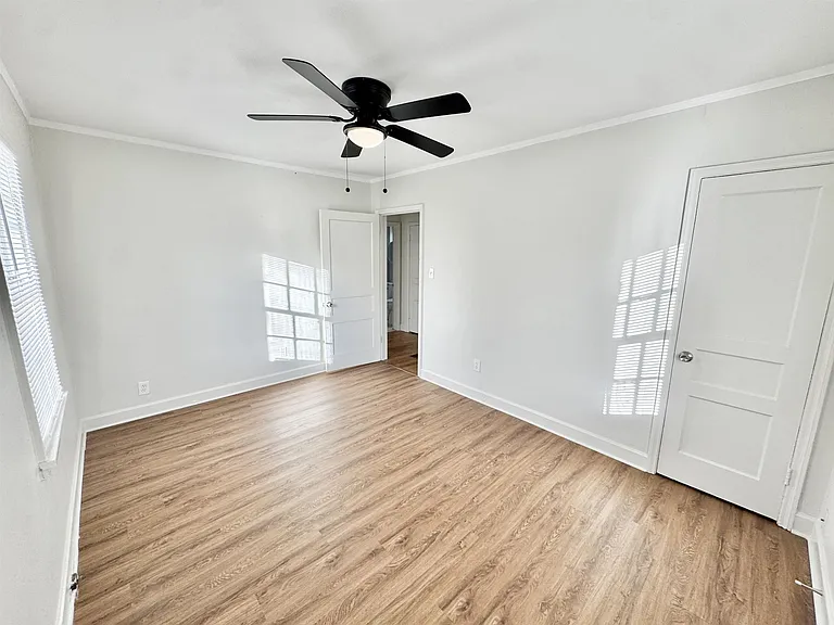 3880 Spottswood Ave — Photo 15