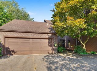 271 Fairway Ct Unit B, Plainwell, MI 49080