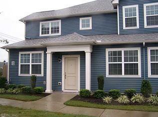 735 Lacy Oak Dr, Chesapeake, VA 23320