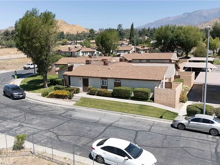 1272 Vista Serena Ave — Photo 16