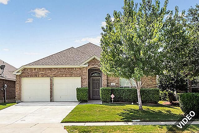 1st image of 2616 Swan Dr