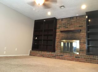 304 Vicksburg Cir APT B, Norman, OK 73071