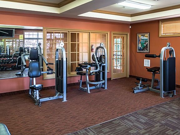 4th image of 200 Green Hill Manor Dr #118