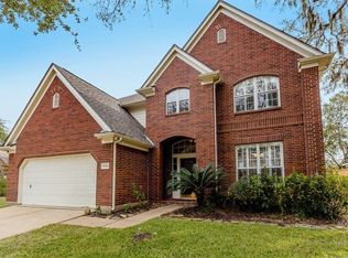 7518 Broken Oak Ln, Sugar Land, TX 77479