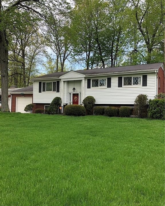 1st image of 1704 Dodge Dr NW