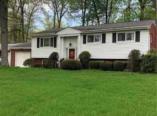 1704 Dodge Dr NW, Warren, OH