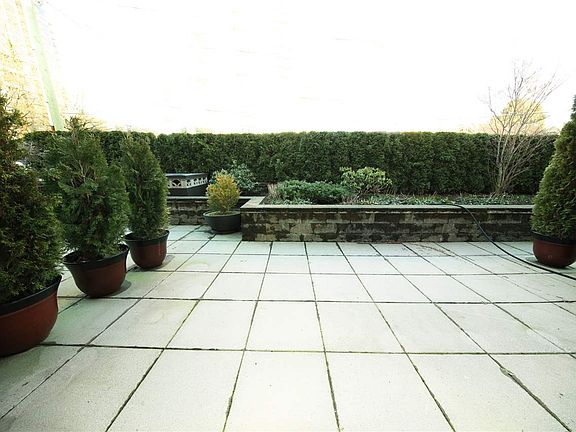 4th image of 436 7th St #102