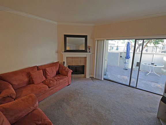 3rd image of 696 Sycamore Ave