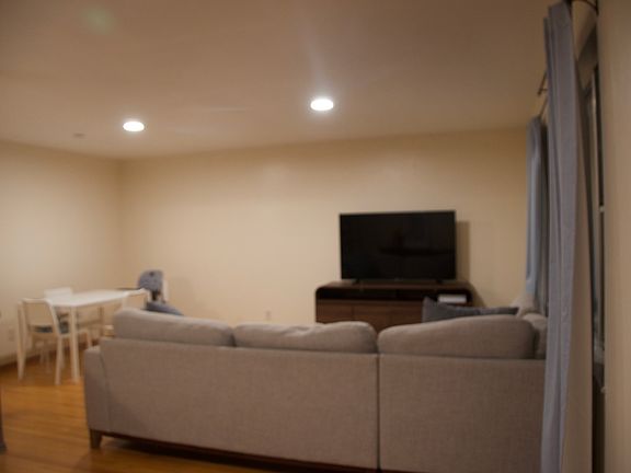 4th image of 4376 Tholozan Ave