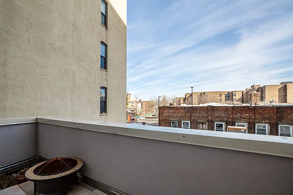 Rented by MNS | media 16