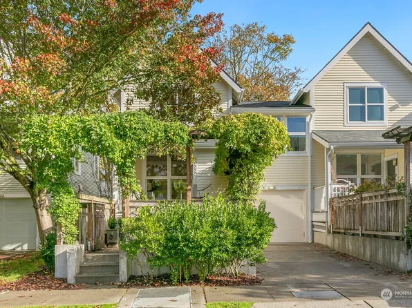 6722 35th Place S, Seattle, WA 98118