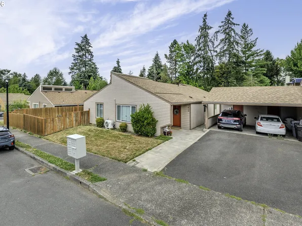 1436 Village Park Pl, West Linn, OR 97068