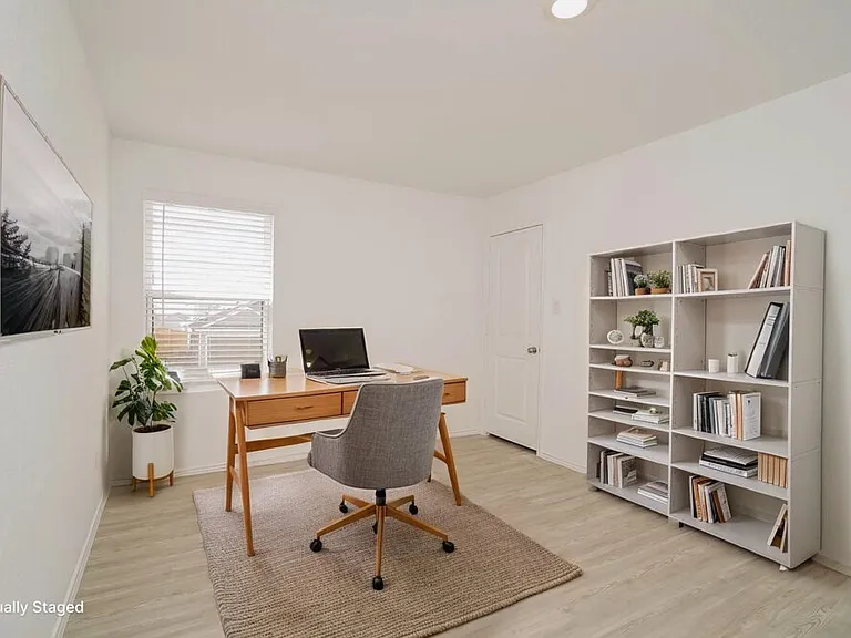 8803 Barrow Path — Photo 15