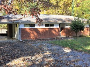 840 W Outer Dr, Oak Ridge, TN 37830