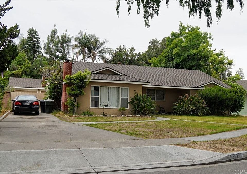 1st image of 613 S Live Oak Dr