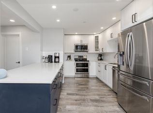 20894 57th Ave #102, Langley, BC V3A8M7