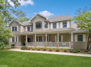 212 Oak Ridge Cir, Waverly, IA 50677