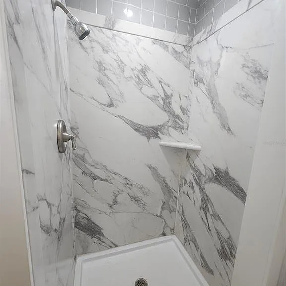 2441 Beacon Dr — Photo 5